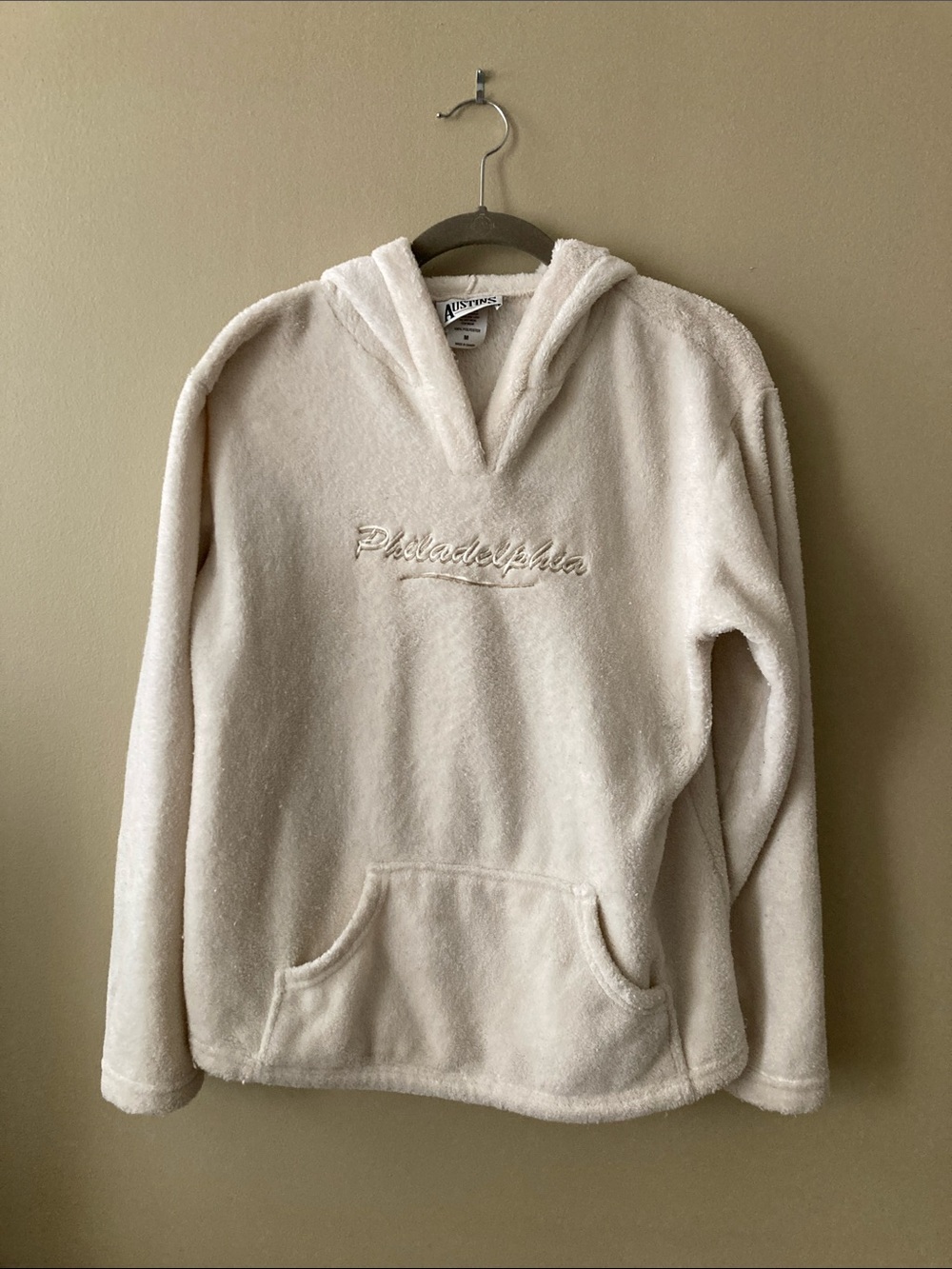 Vintage y2k Philadelphia Embroidered Plush Hoodie Sweatshirt Cream Beige